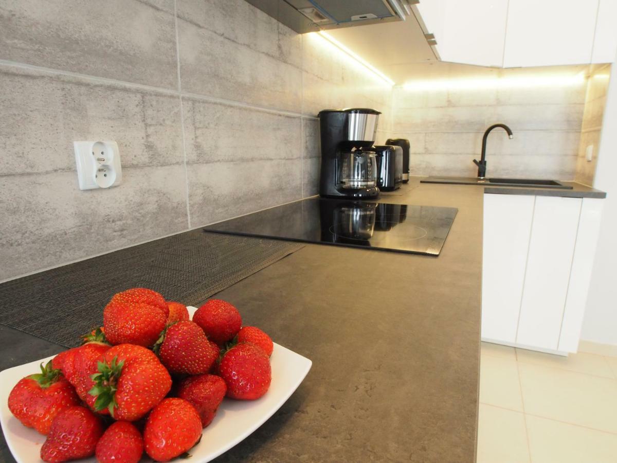 Grand-Tourist Amber Rose Apartment Gdansk Luaran gambar